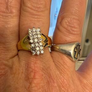 Vintage ROMAN costume jewelry ring